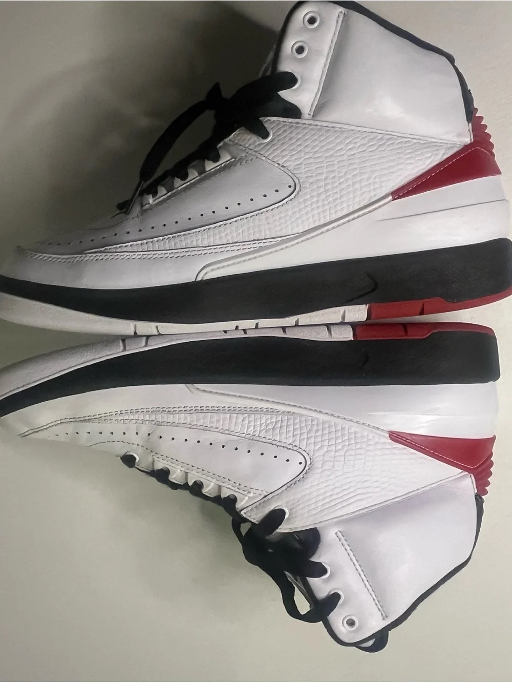 Nike Air Jordan 2 Retro GS Chicago 2022 Size 7Y